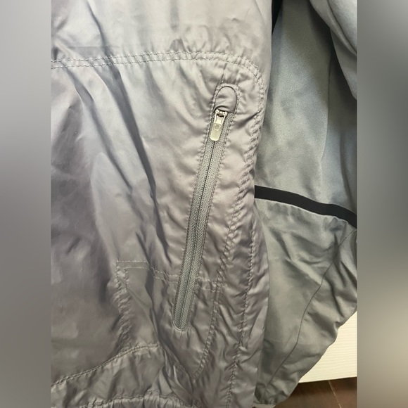 Men’s Nike Golf windbreaker - Picture 7 of 9